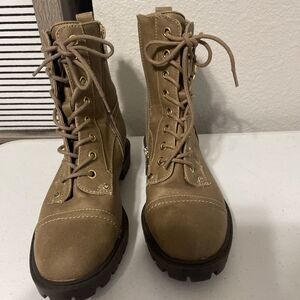 Guess Boots Size 7 Combat Buckled Block heel Light Brown